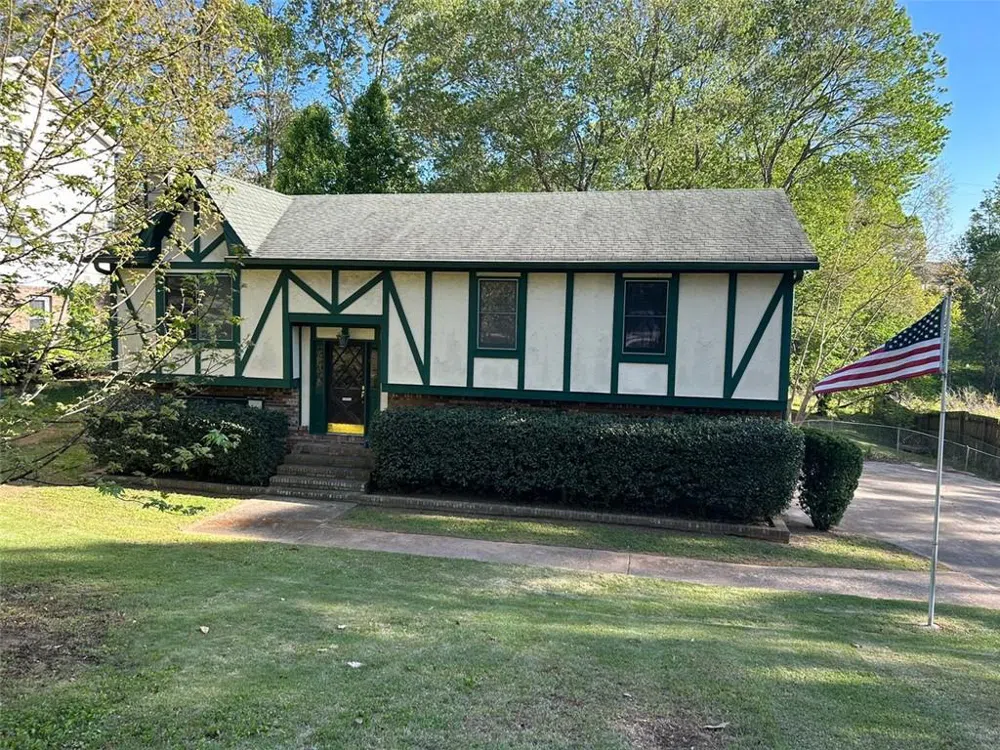 4152 SCENIC MOUNTAIN DRIVE