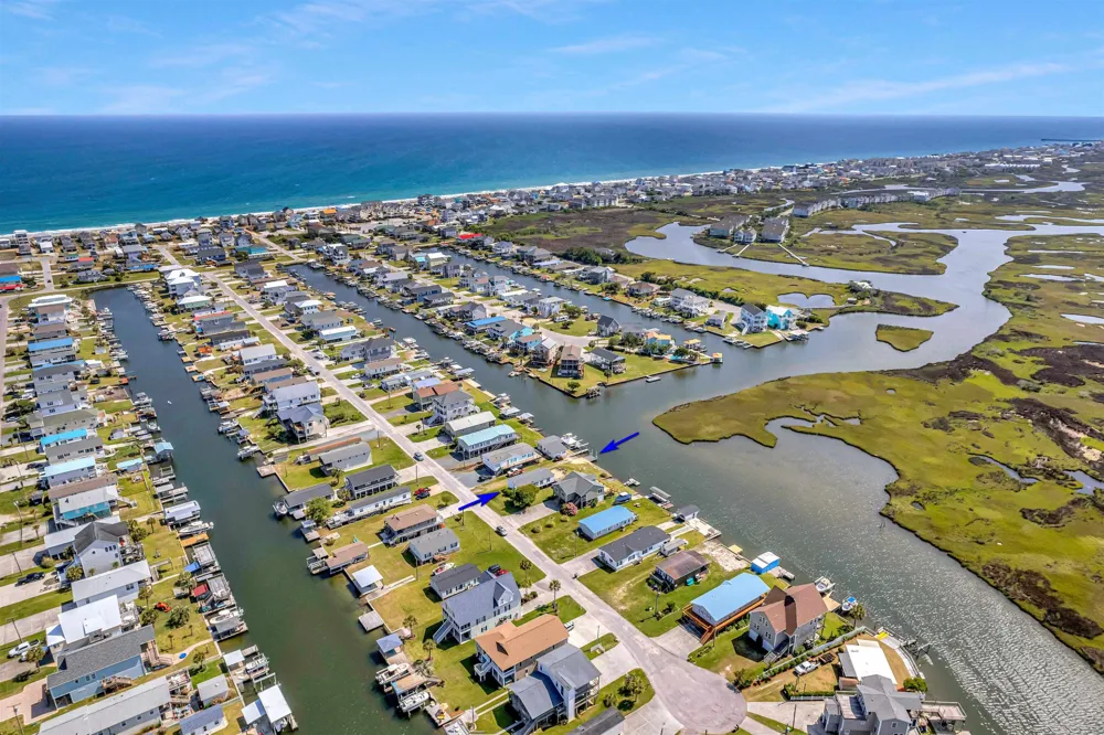 3065 Third Street Surf City, NC 28445