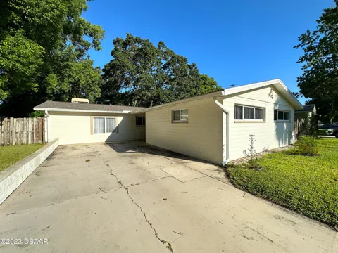 2536 Florida Boulevard