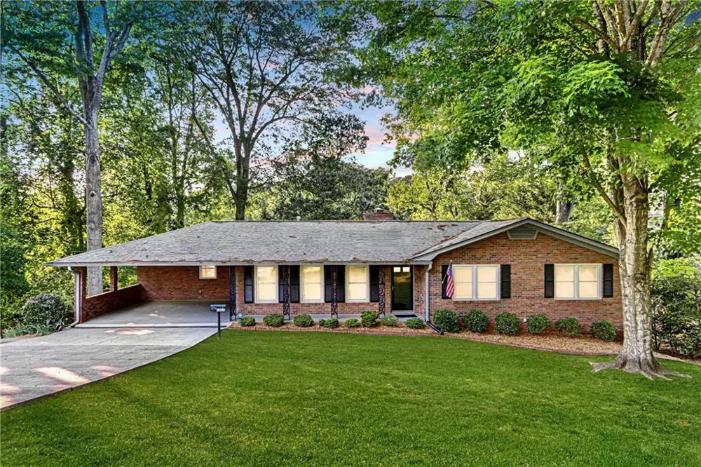 1471 Robinhood Trail