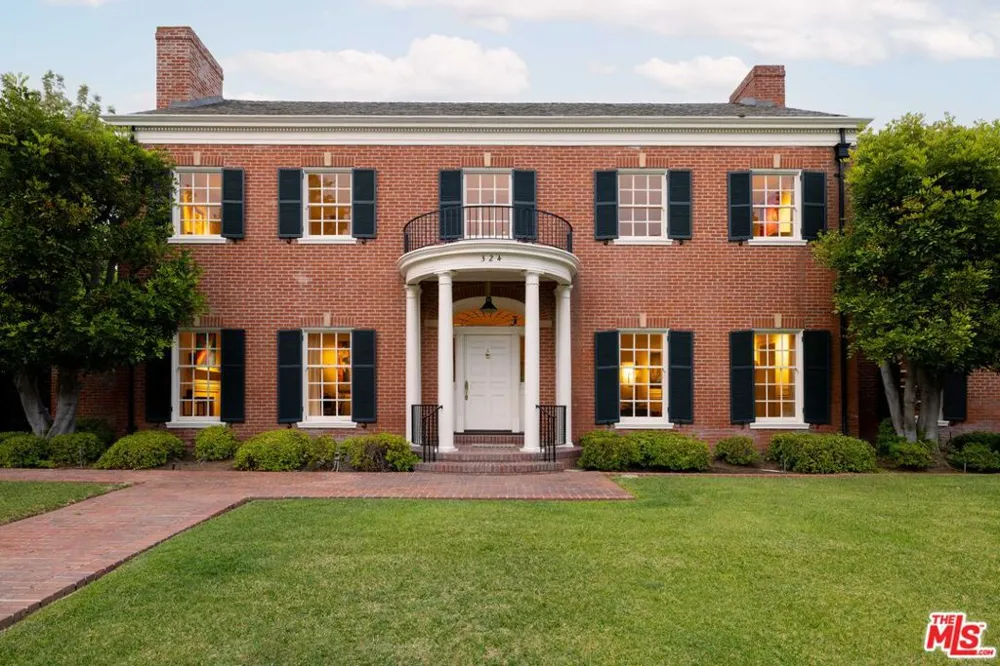 324 S Rimpau Boulevard