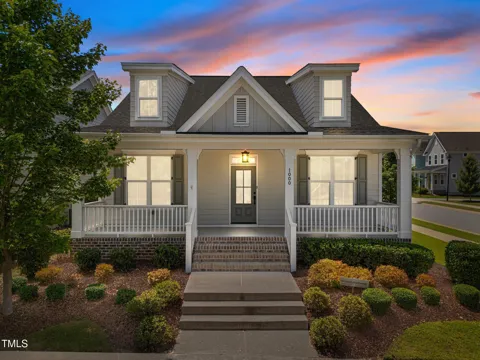 1000 Groveview Wynd