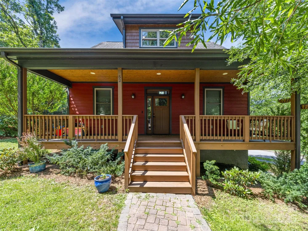 52 Pinedale Road Asheville, NC 28805