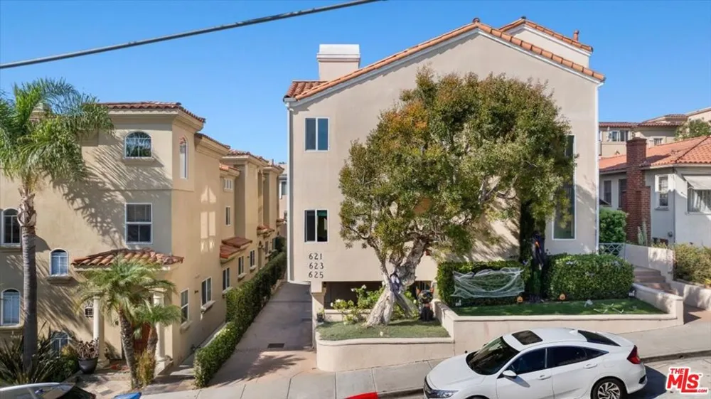 625 9th Street Hermosa Beach, CA 90254