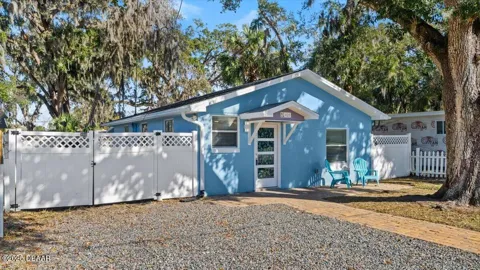 825 Magnolia Avenue