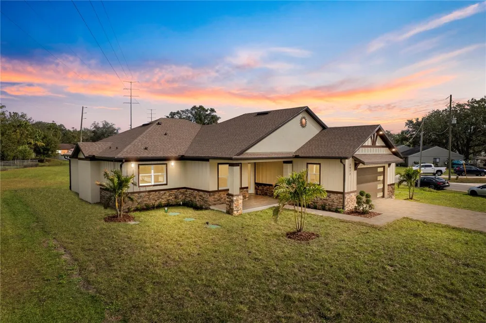 2972 LAKE SAXON DRIVE