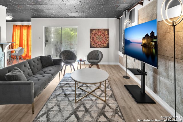 11311 Sir Winston St #403