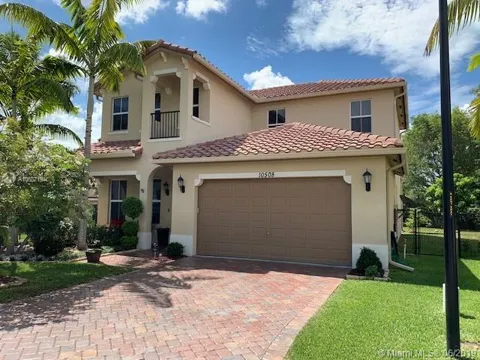 10508 NW 36th St