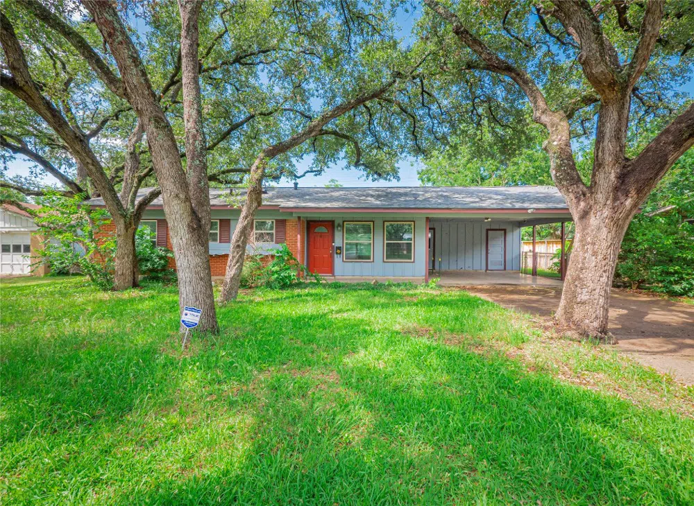 2017 Fair Oaks Drive