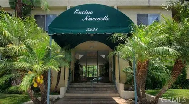 5328 Newcastle Avenue #62