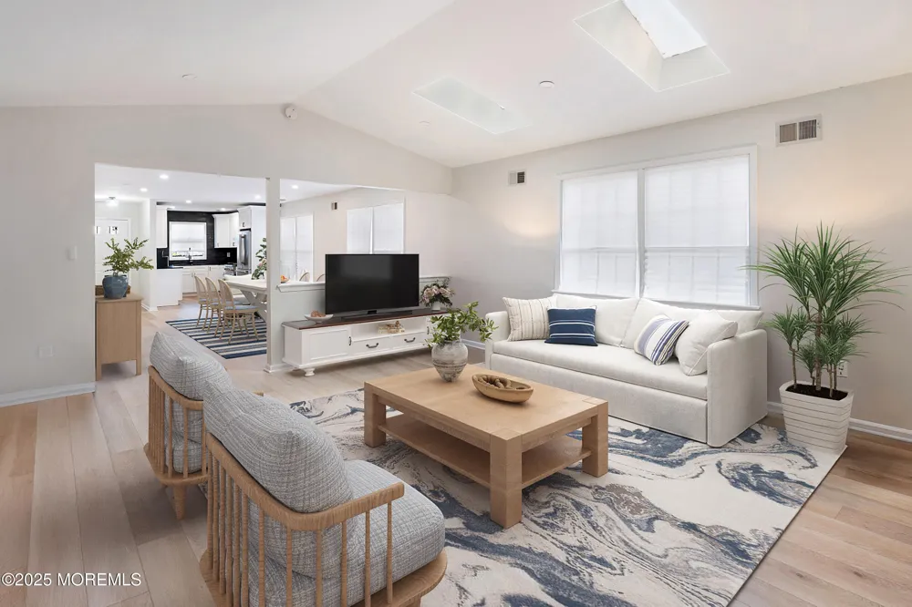 1744 Buttonwood Avenue