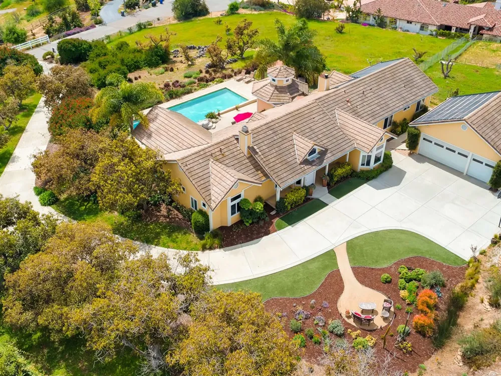 4114 Tierra Vista Bonsall, CA 92003