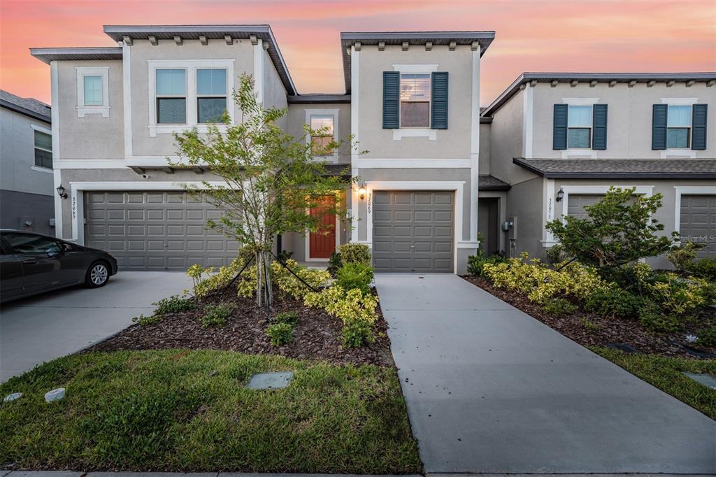 32069 BLUE PASSING LOOP