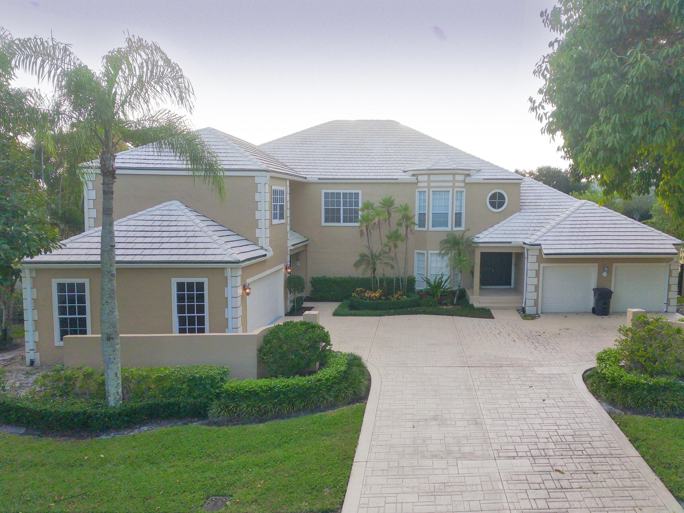 11877 Pebblewood Drive #202