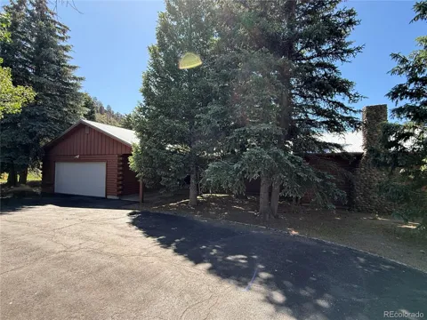 36 Woodchuck Drive