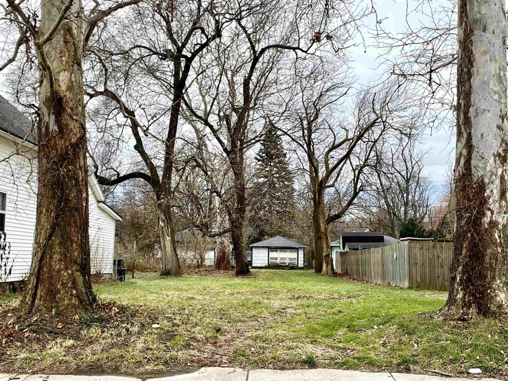 1312 W Indiana Avenue