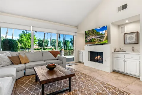 206 Seville Circle