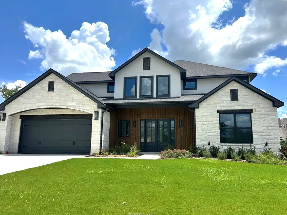 3025 Silverbell Court