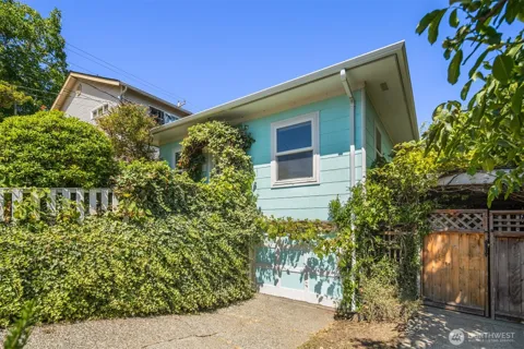 8406 S 117th Place