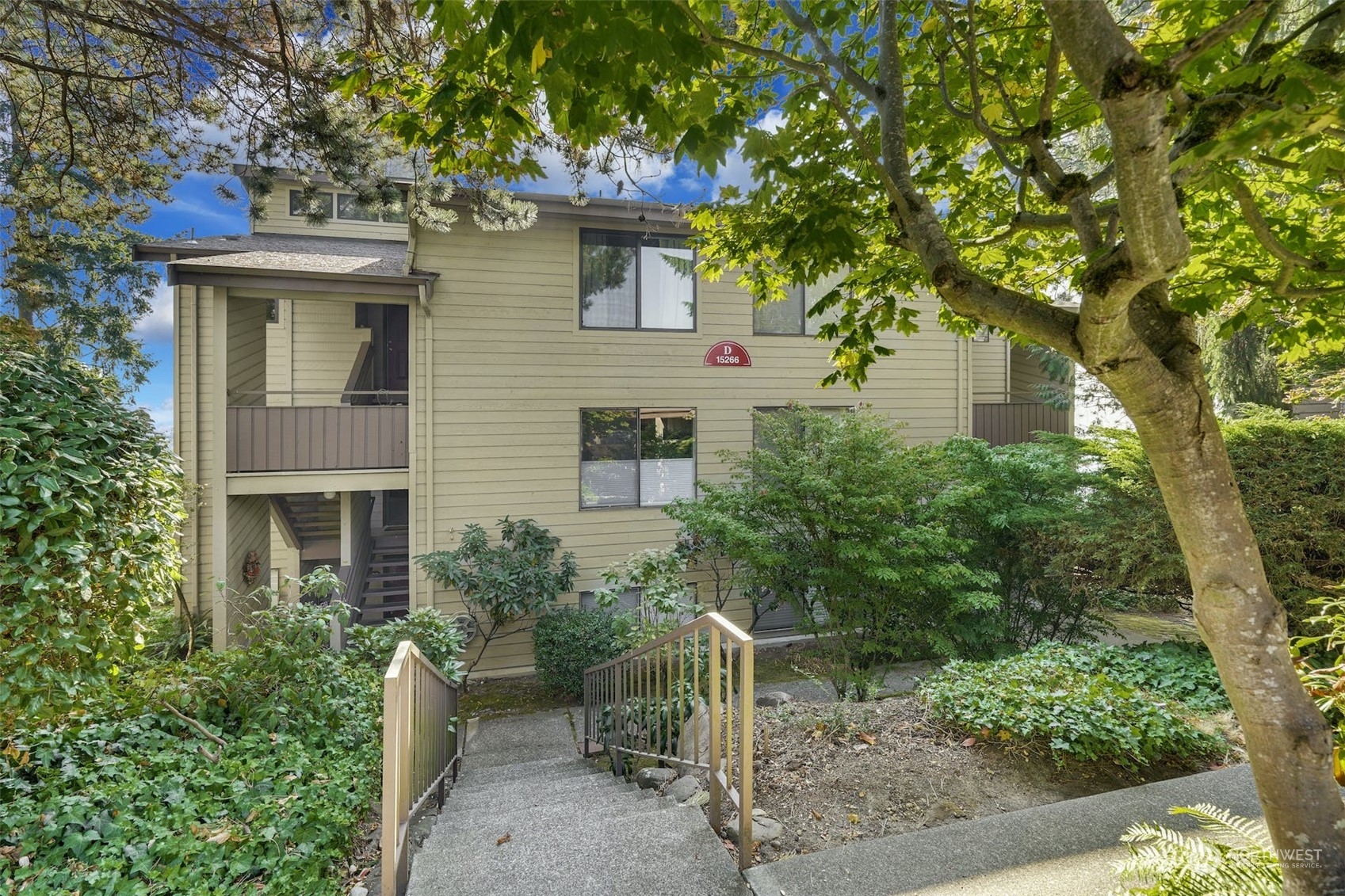 15266 Sunwood Boulevard #D31 Tukwila, WA 98188