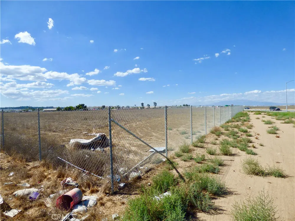 Harley Knox Boulevard N Perris, CA 92571