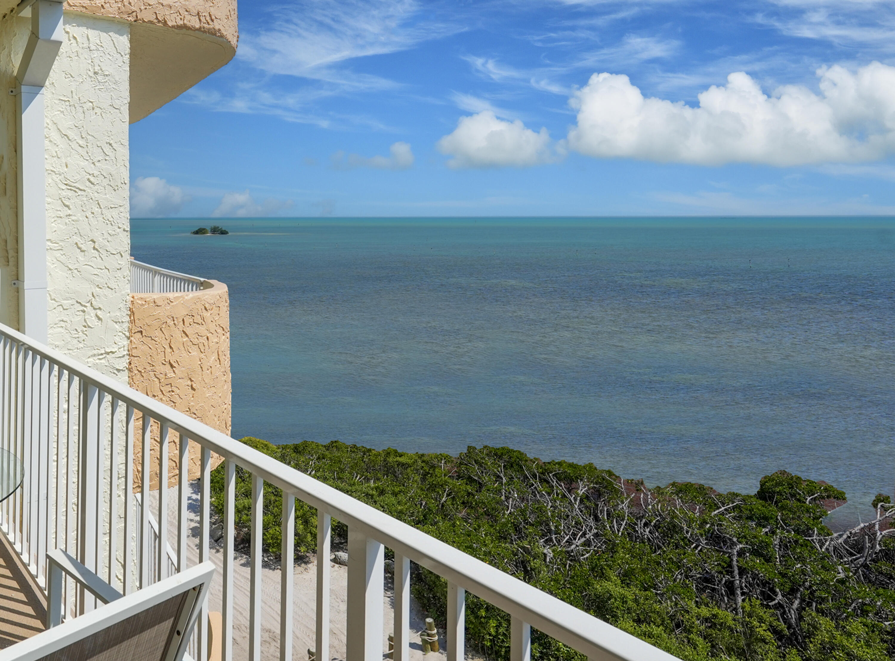 200 Wrenn Street #607