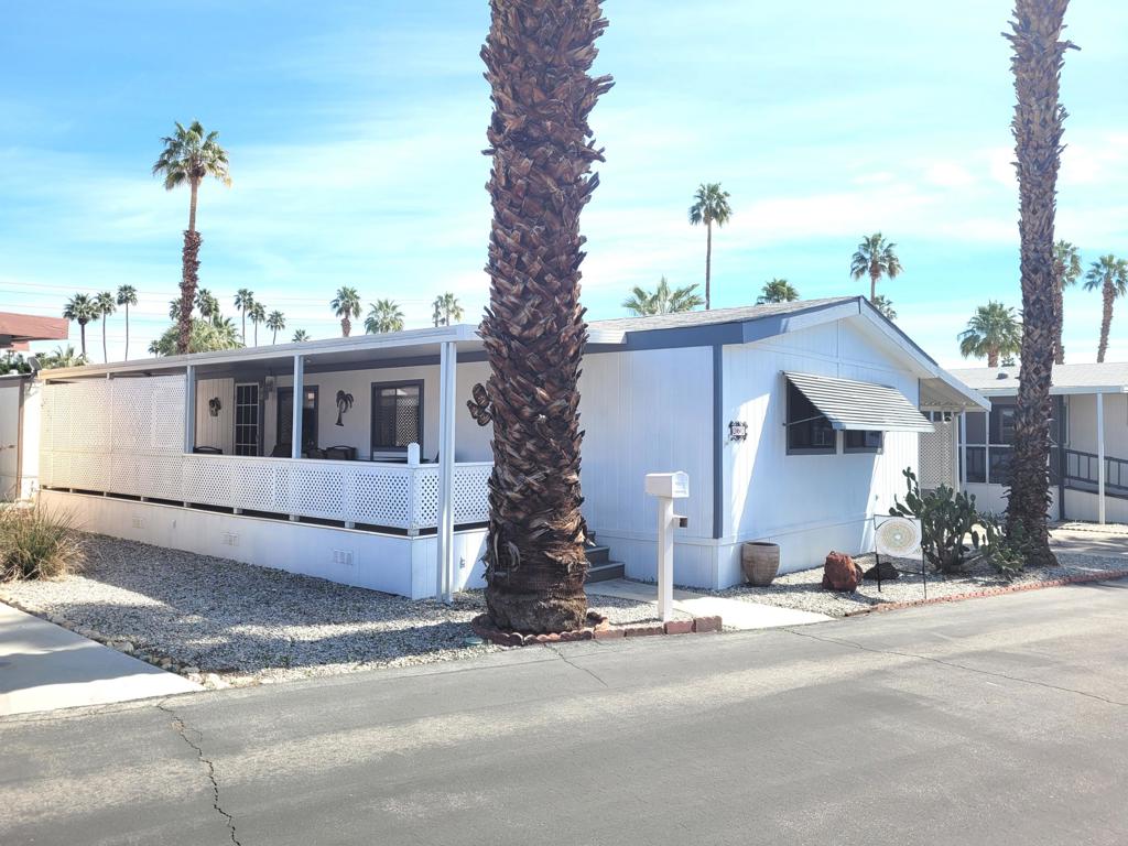 262 Wolf Cathedral City, CA 92234