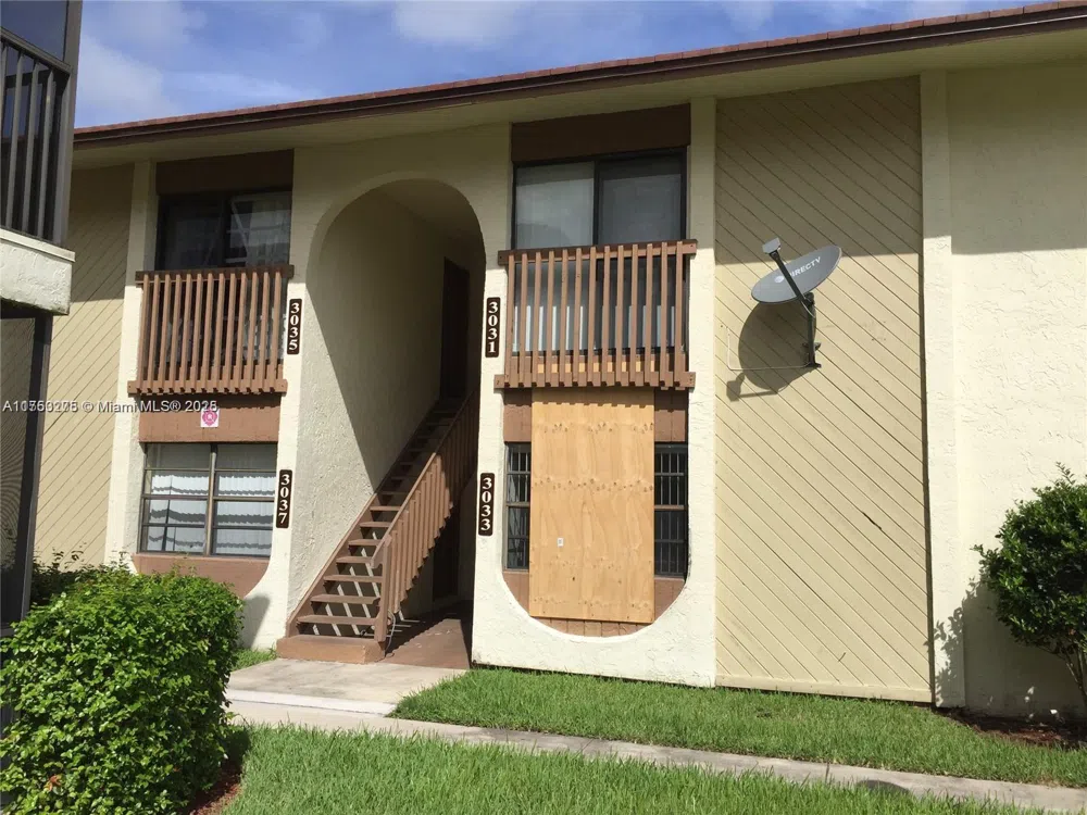 3037 NW 118th Dr #122D