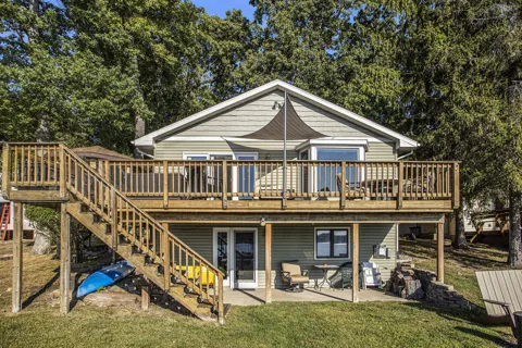 11223 Oak Drive