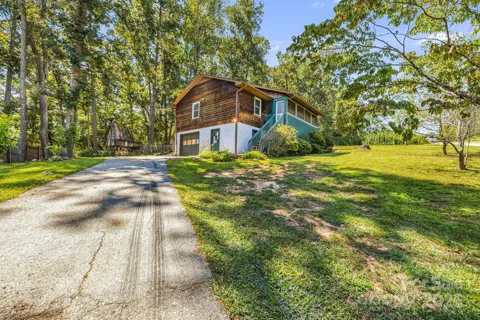 30 Brentwood Drive