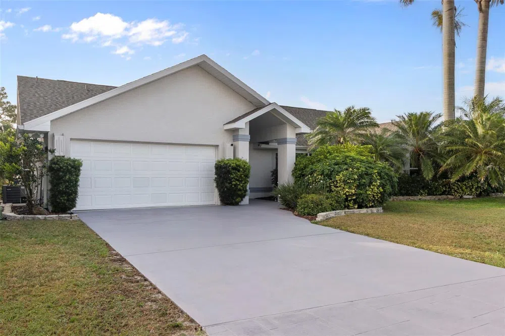 719 ELLICOTT CIRCLE NW