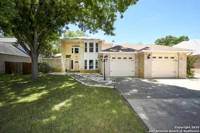 14743 Oak Briar