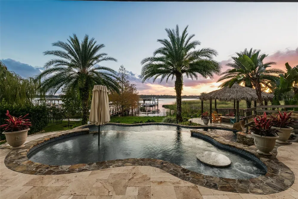 6999 SYLVAN WOODS DRIVE