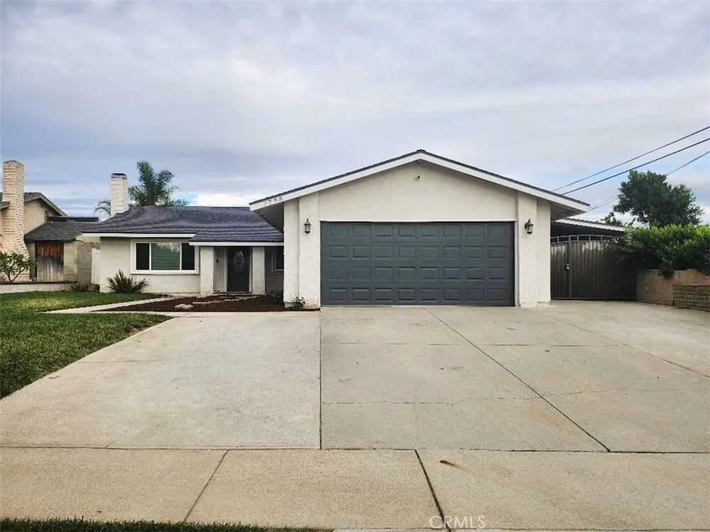 7795 Malachite Avenue