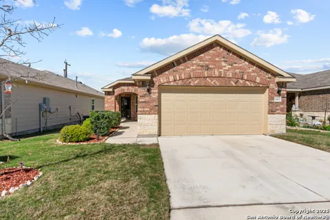 3427 Red Falls