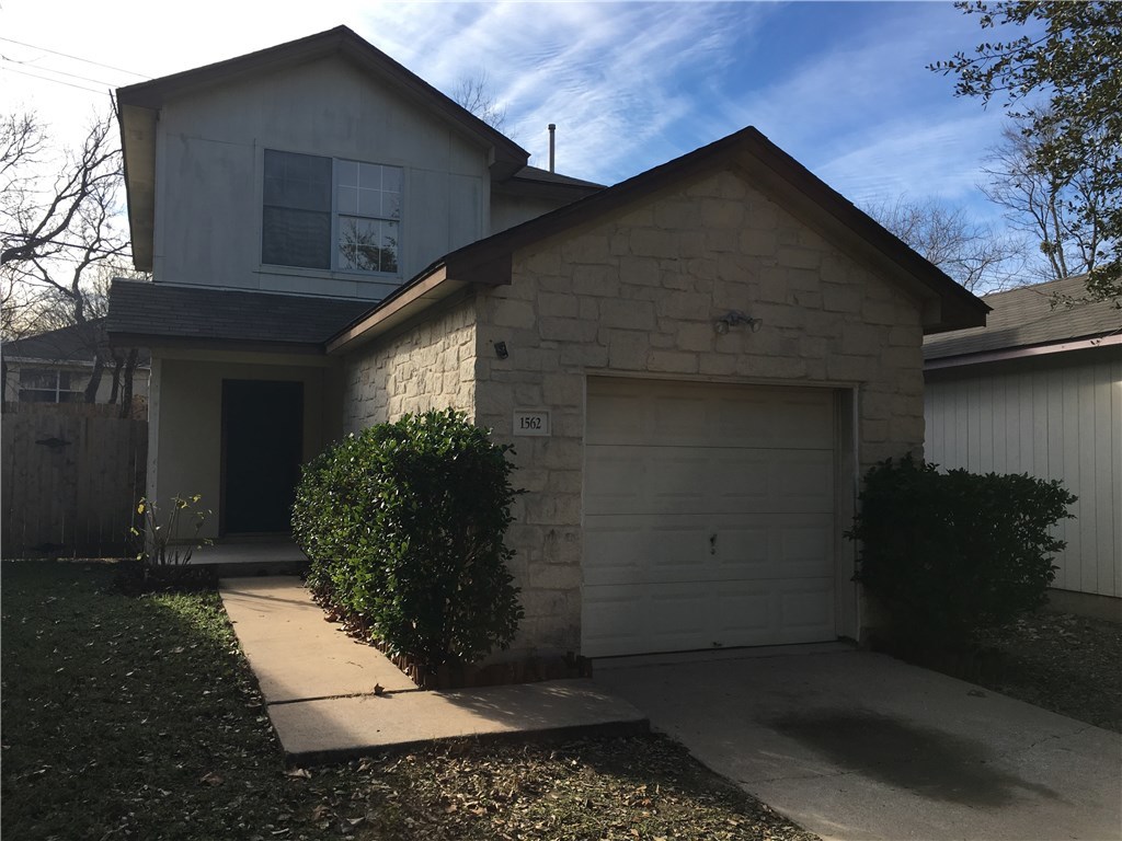 1562 Parkfield Circle