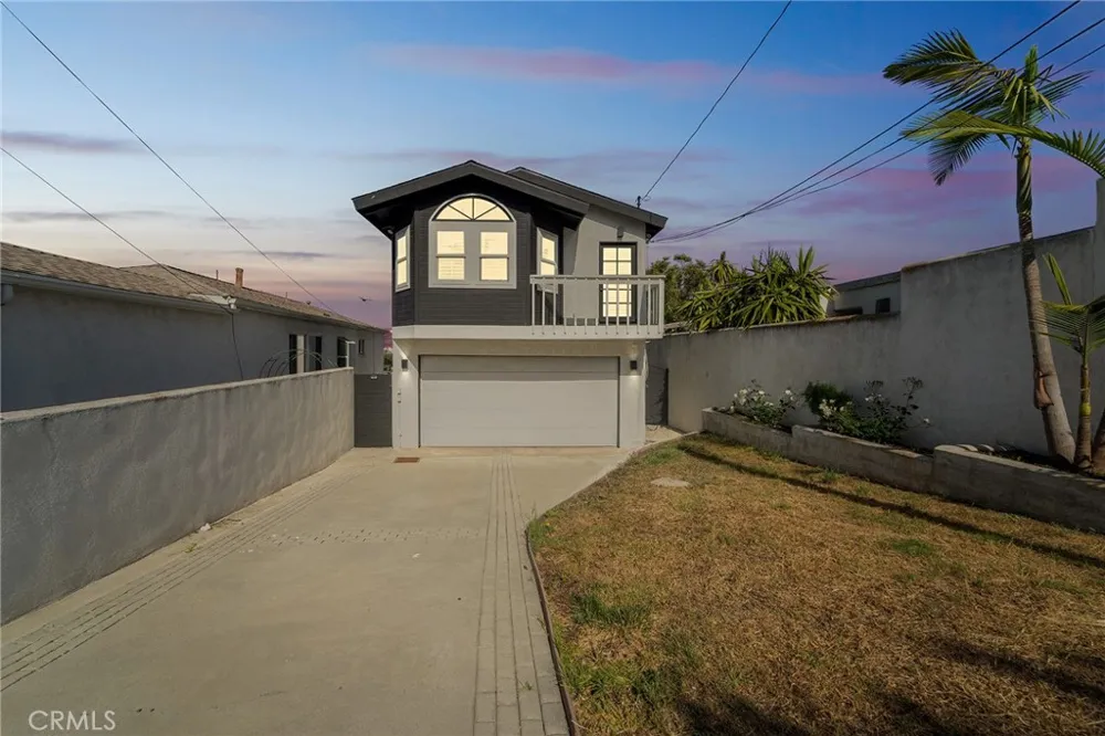 1536 Wollacott Street