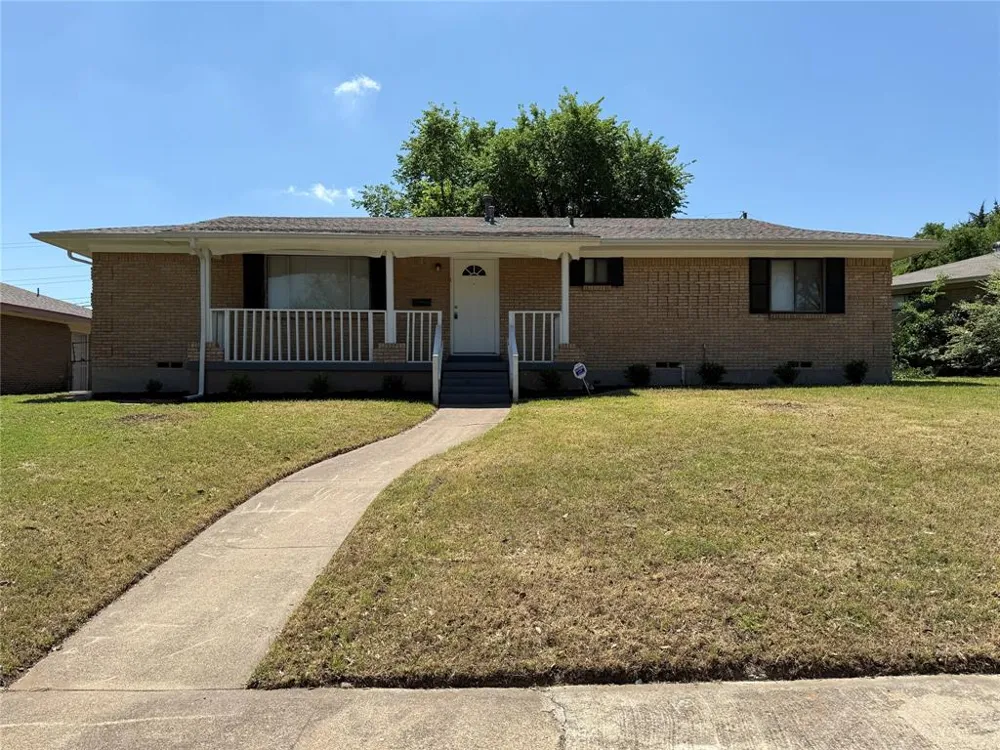 1108 Glen Park Drive Dallas, TX 75241
