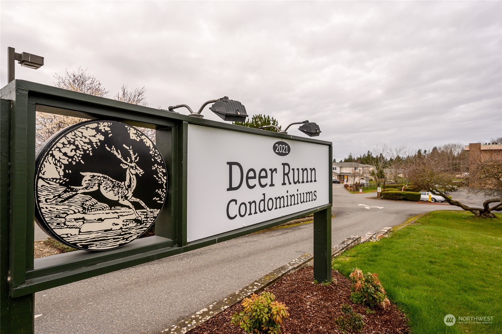 2021 N LaVenture Road #202