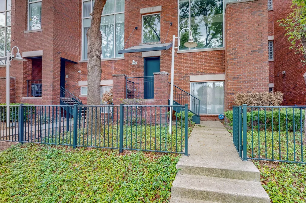 4227 Rawlins Street #3