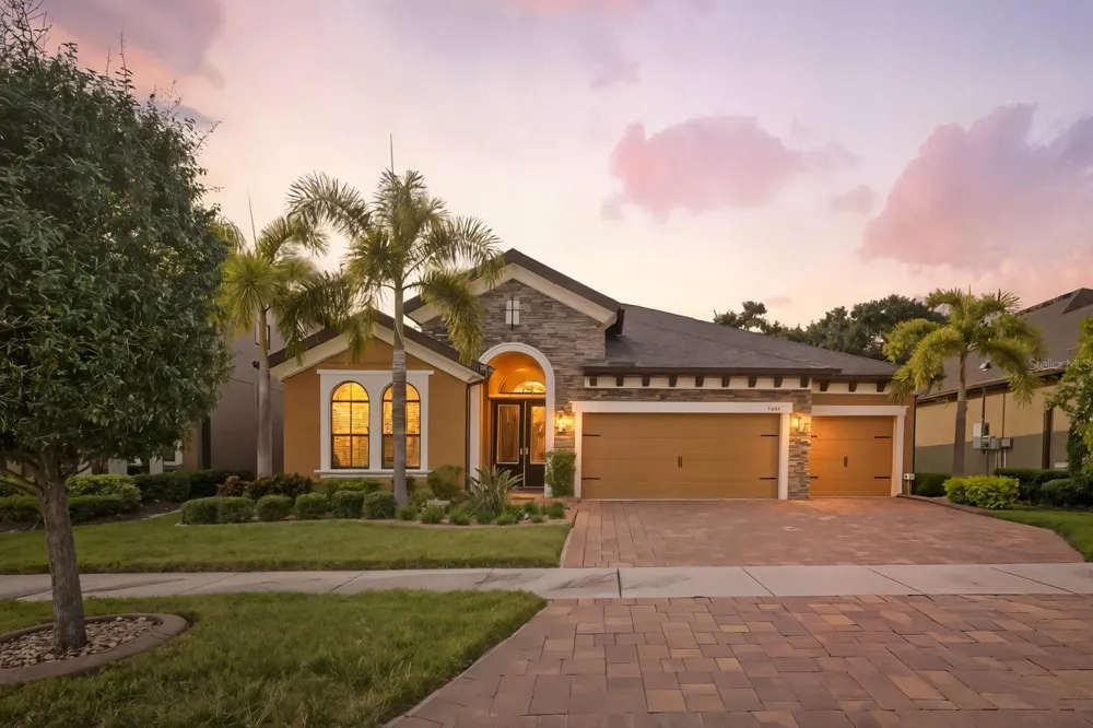 13711 MOONSTONE CANYON DRIVE