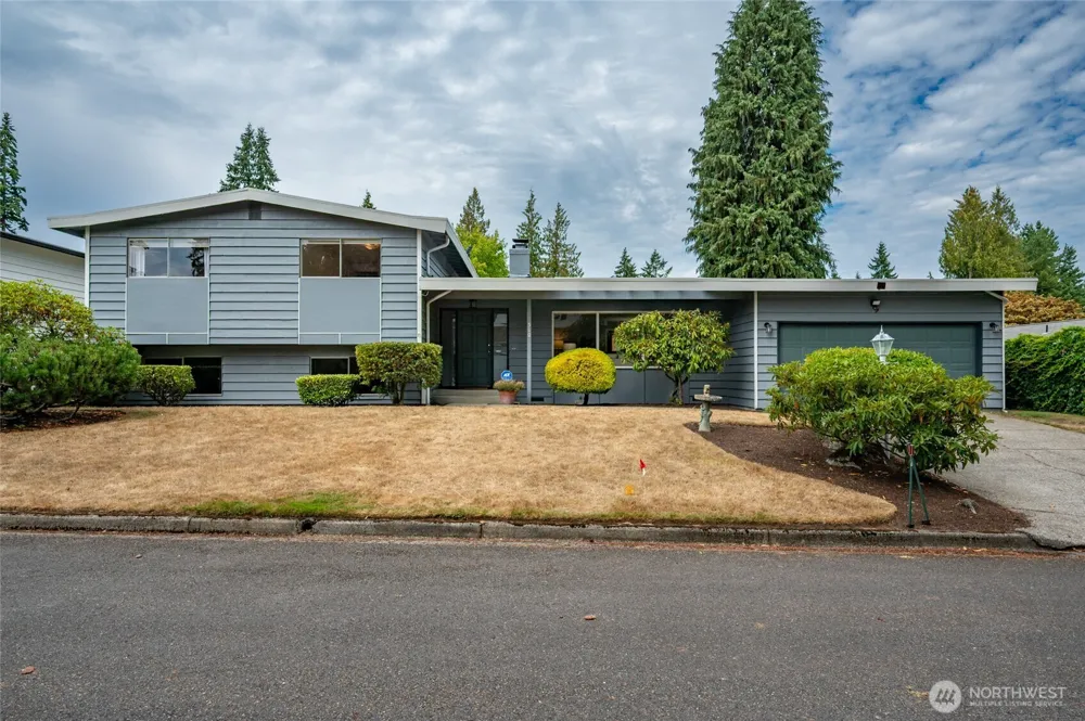 510 NW 201st Place Shoreline, WA 98177