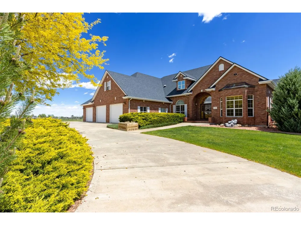 2366 Shoreside Drive Berthoud, CO 80513