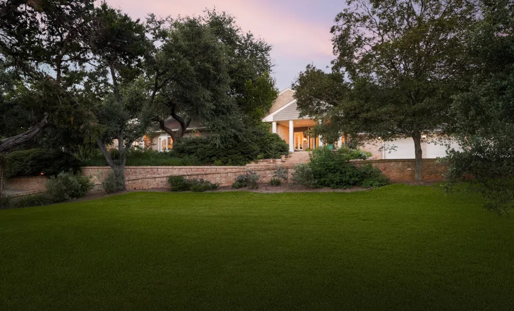 109 Swiftcurrent Trail