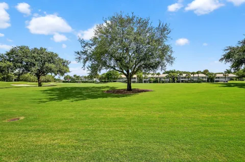 4553 Barclay Fair Way
