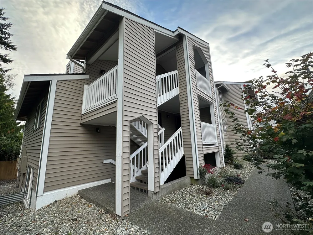 1410 W Casino Road #26 Everett, WA 98204