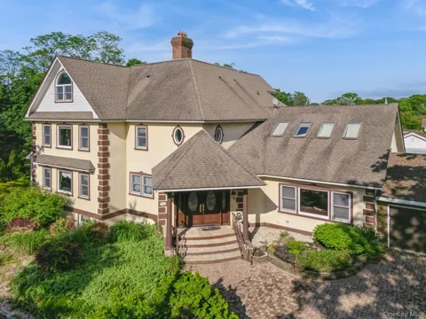 80 Soundview Drive