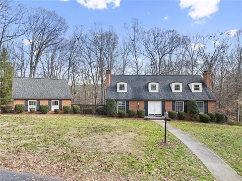 301 Queens Drive