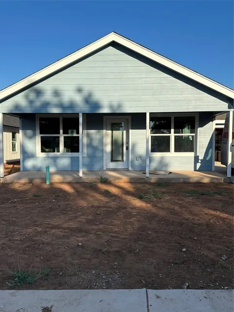 2733 Orange Street