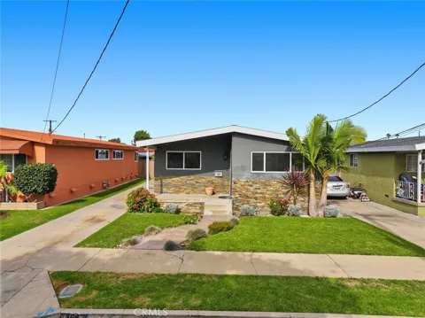 1567 W 213th
